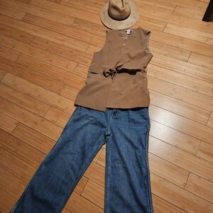 Sincerely Jules Sleeveless Tie-Waist Vest in Camel Brown